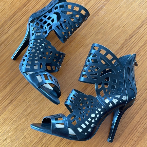 BCBG Cut out Heels | Size 8 - Picture 4 of 6